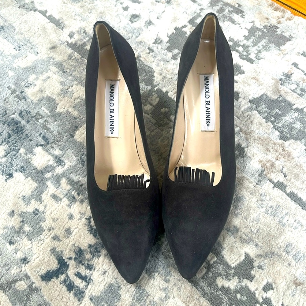 Ladies Sz 7.5 Manolo Blahnik Heels
